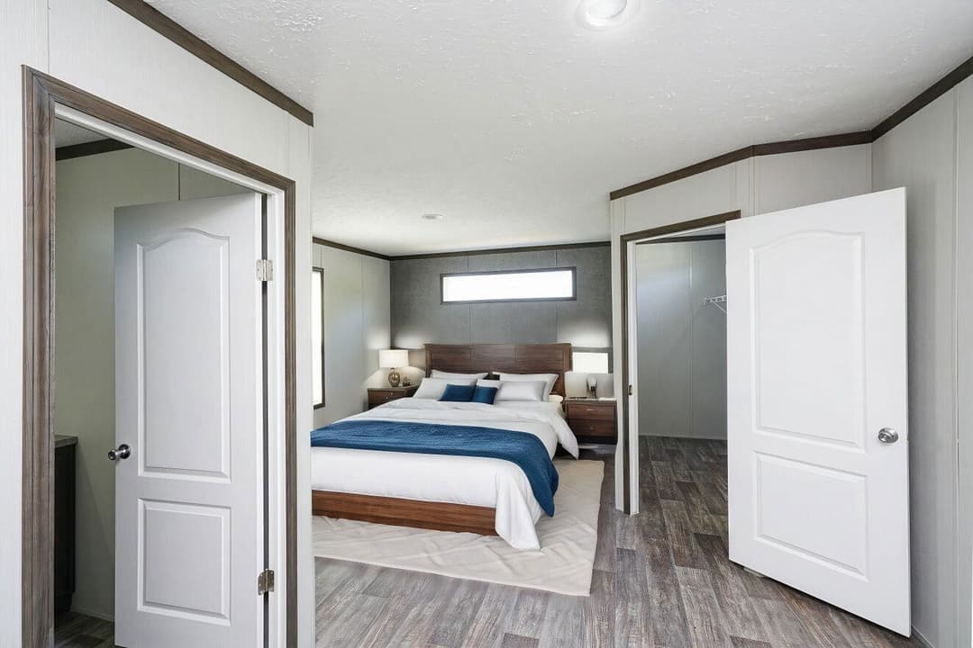 Economy 16763z bedroom home features