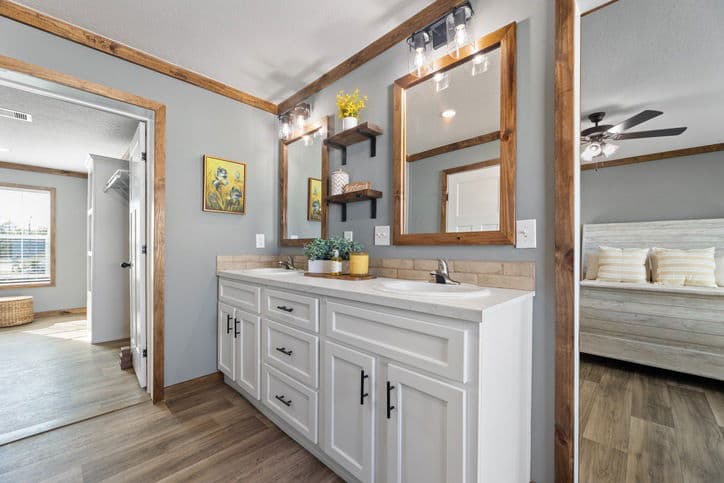 Reece 32663a bathroom home features