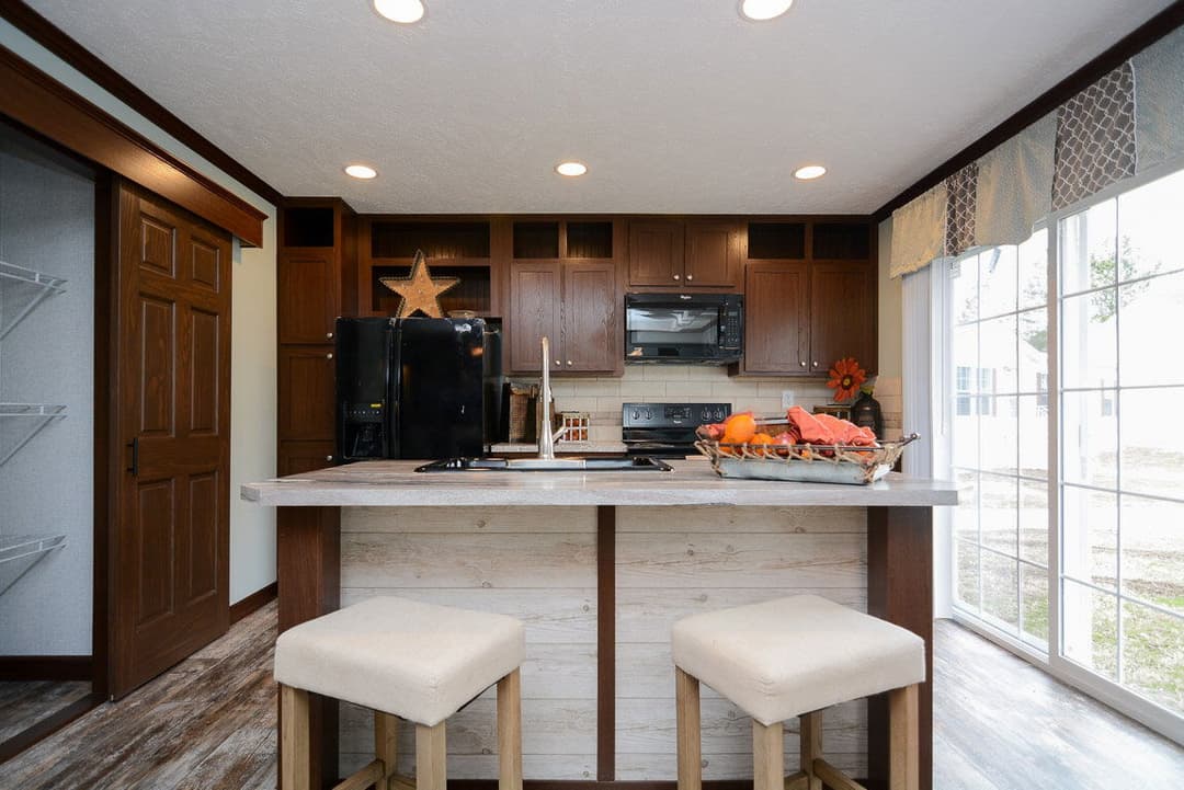 Velocity 28563k kitchen home features