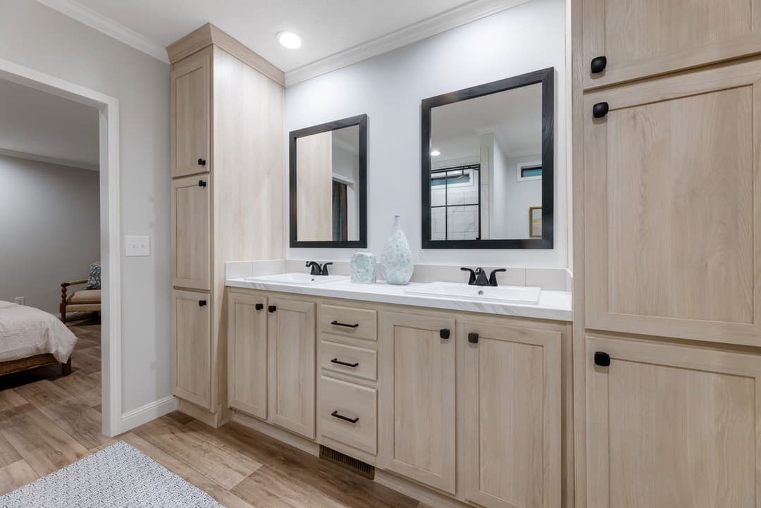 Pegasus 28483h bathroom home features