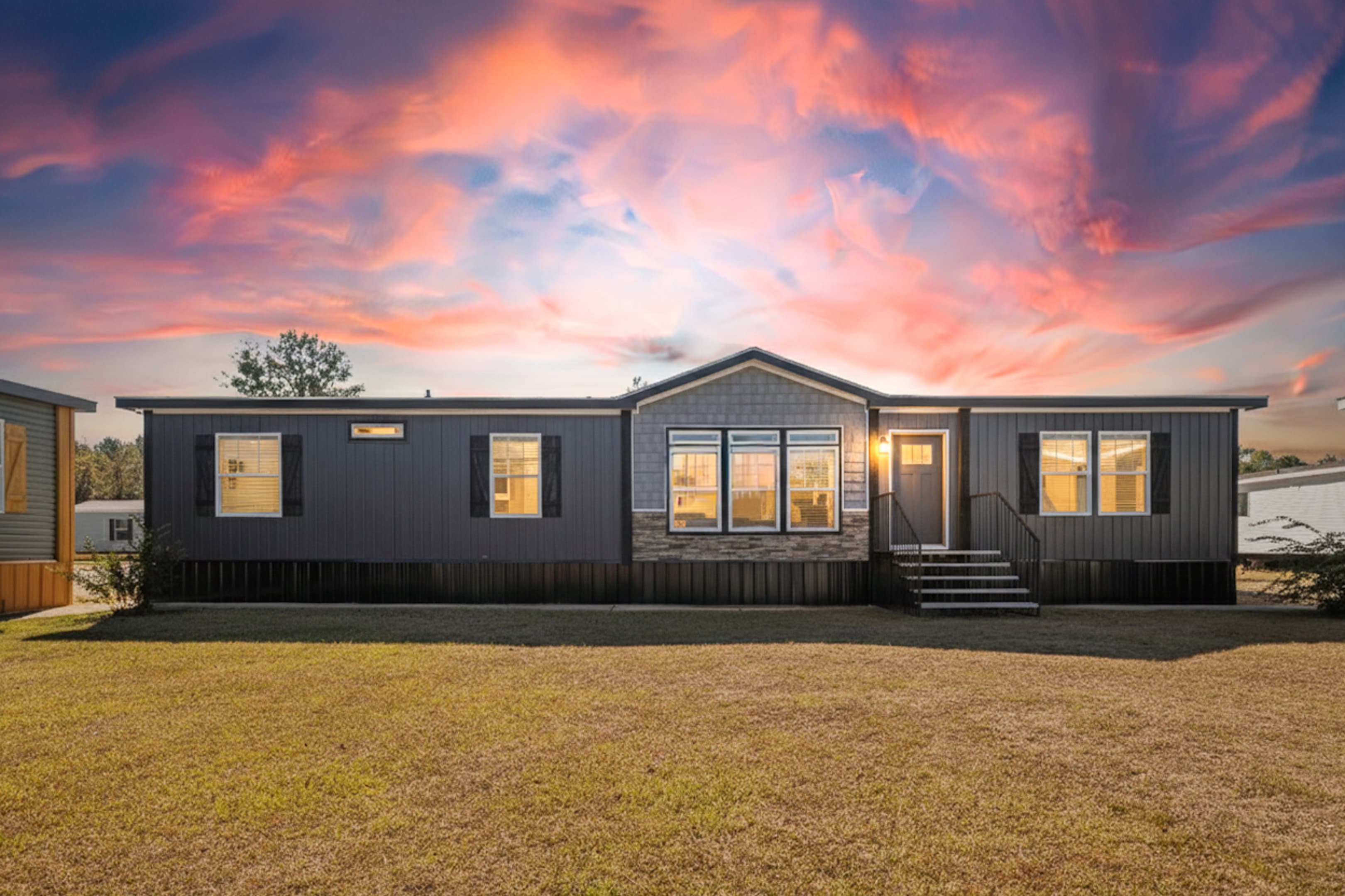 The azalea  home features