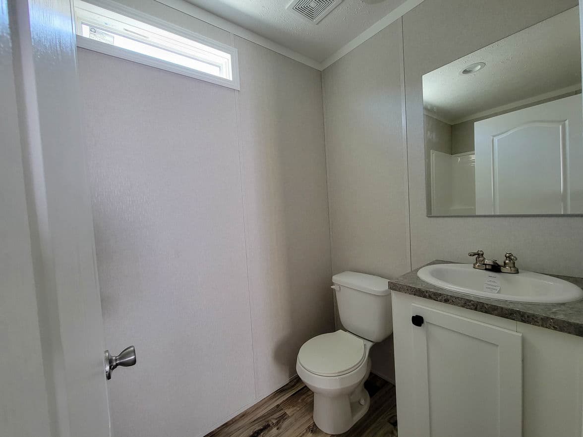  berkshire 14562p bathroom home features