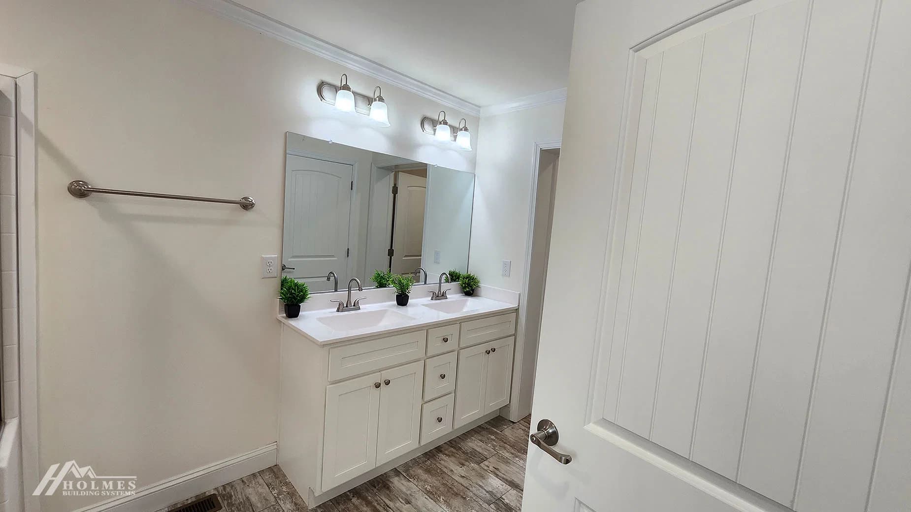 Birch iii bathroom home features