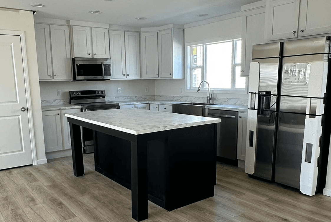 Augusta kitchen home features