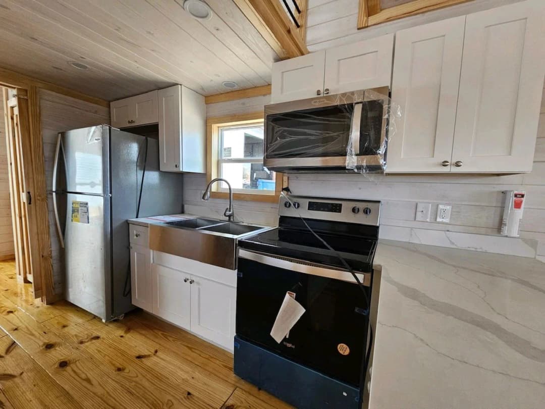 Starry skies | 4b 103 special kitchen home features
