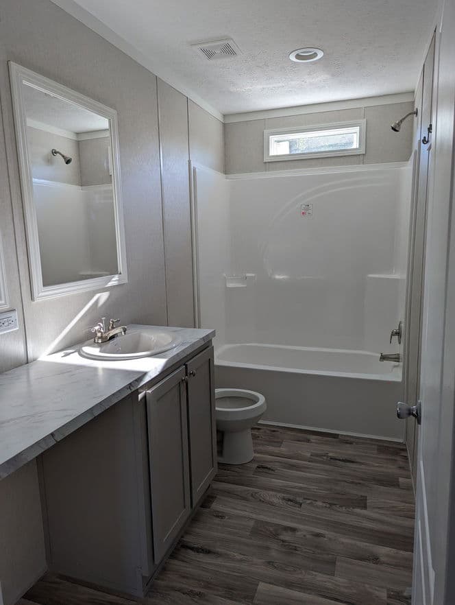 Cavco 32764c bathroom home features