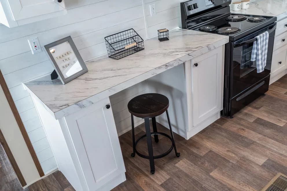 The farmhouse breeze 72 kitchen home features