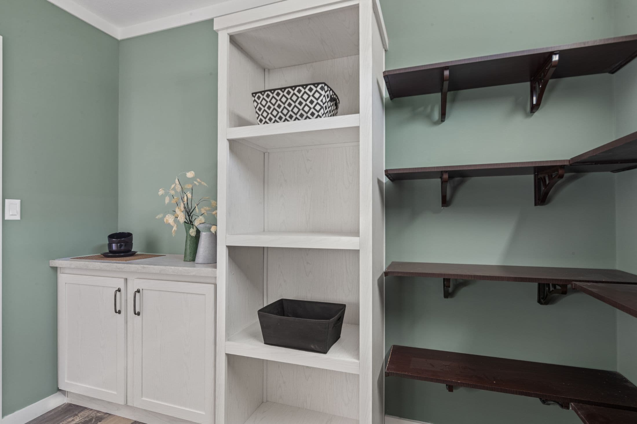 The azalea interior home features