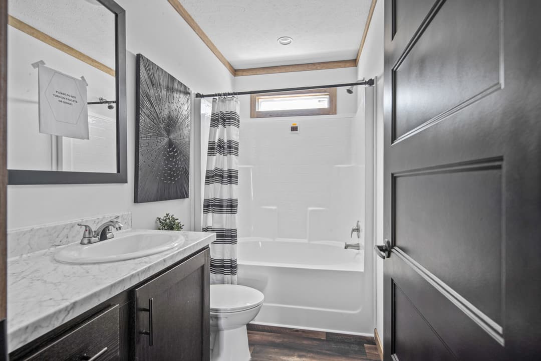 The delilah (inventory) bathroom home features