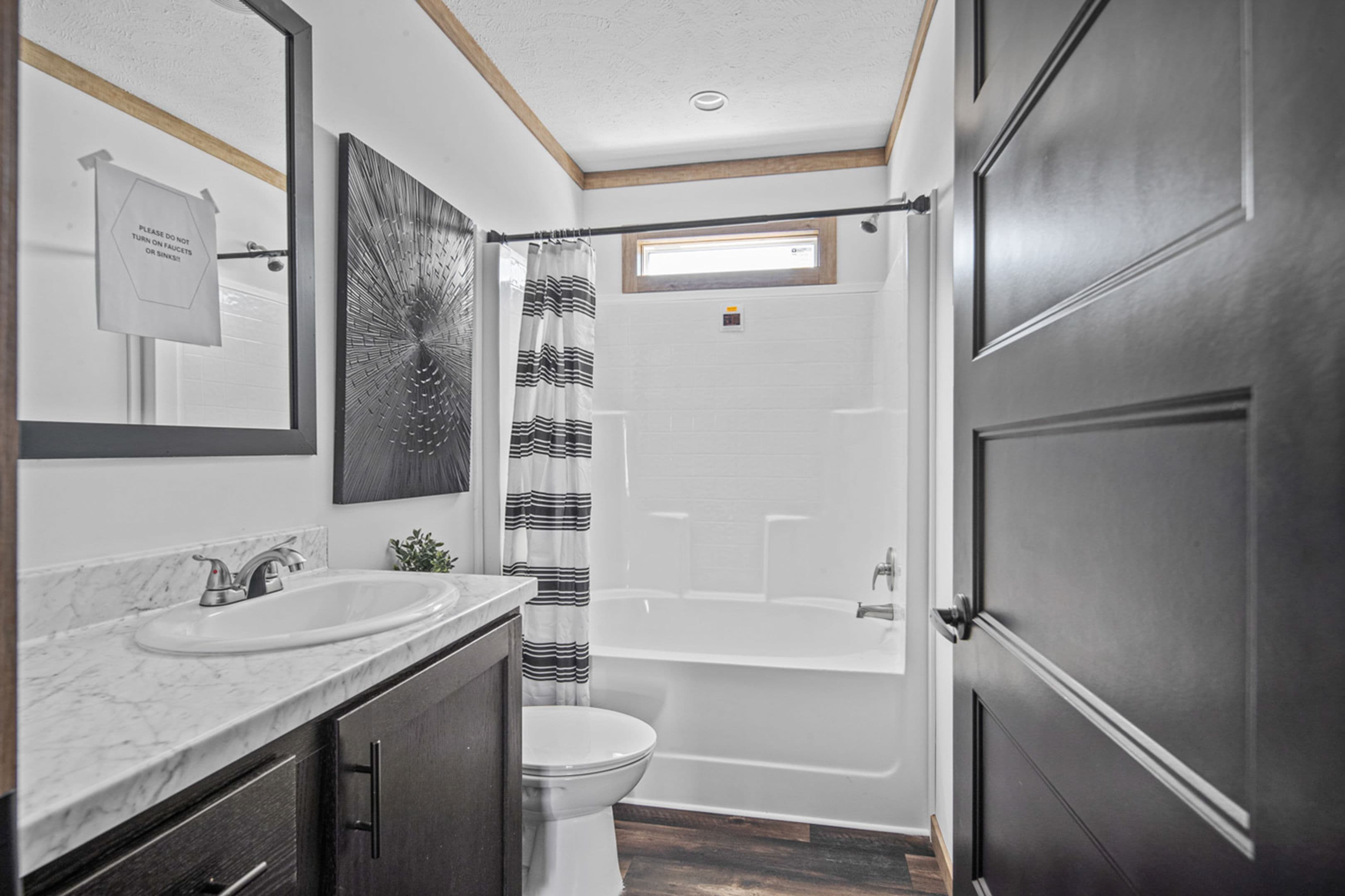 The delilah (inventory) bathroom home features