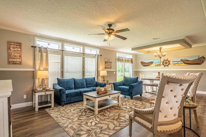 Thomas 32663b interior home features