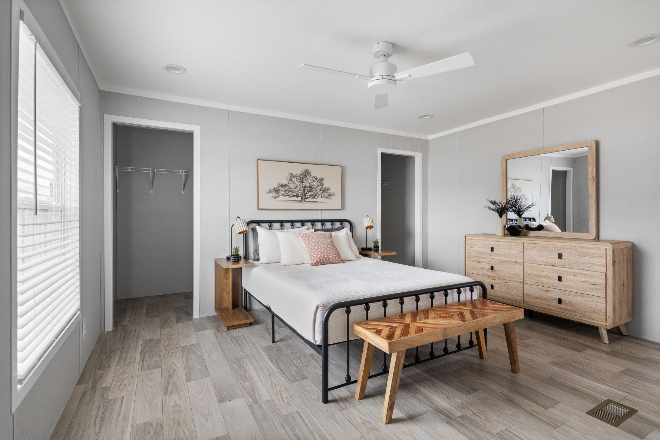 Firefly bedroom home features