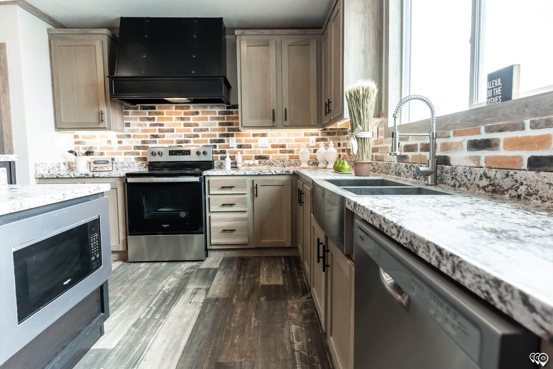The shoal creek (inventory)  home features