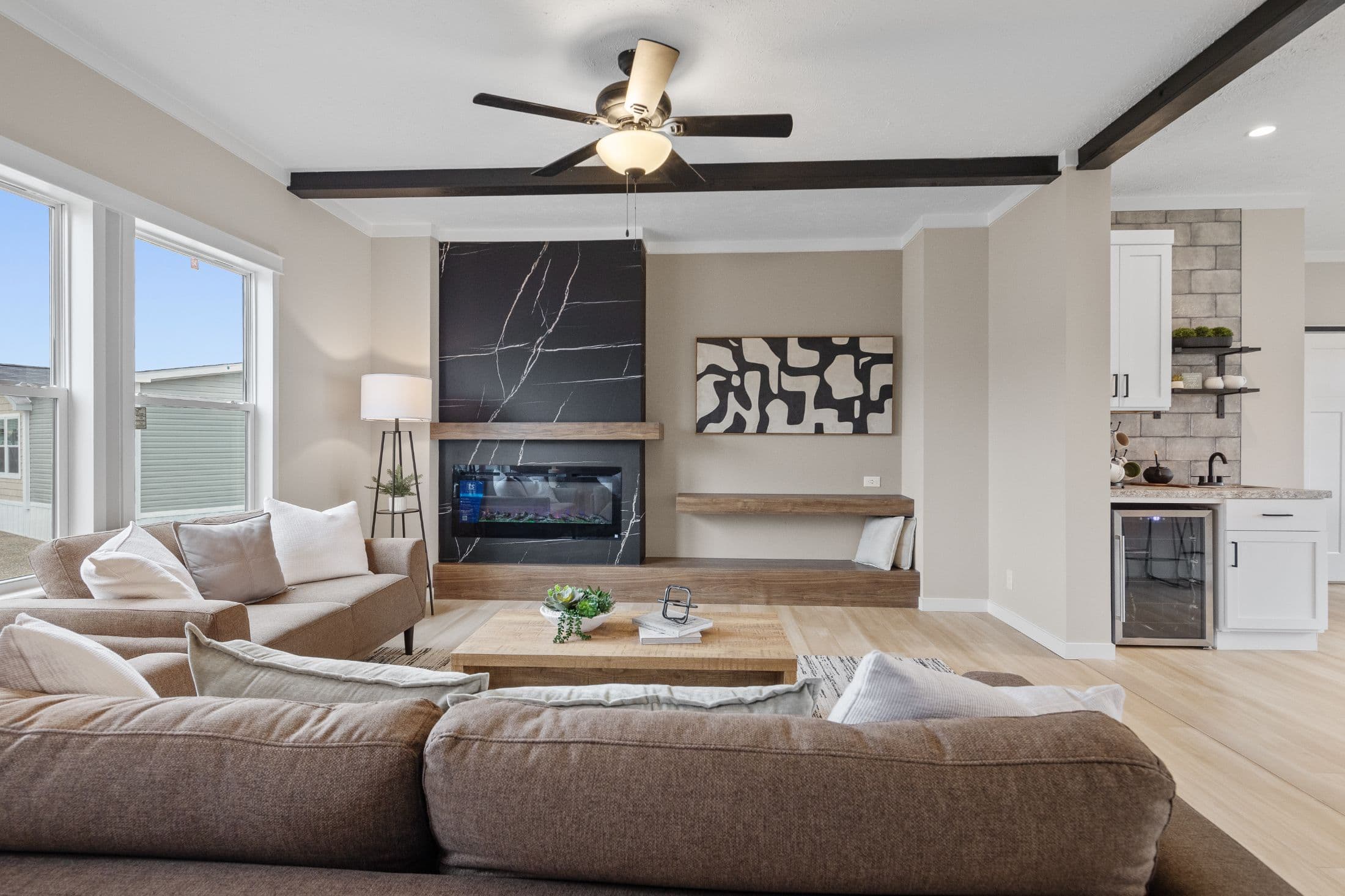 The altitude 2 interior home features