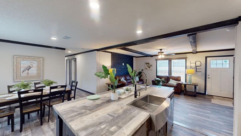 Maverick 28563a kitchen home features