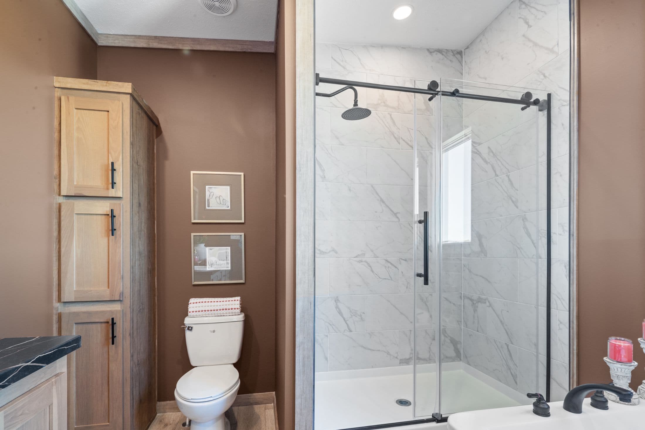 The keystone bathroom home features