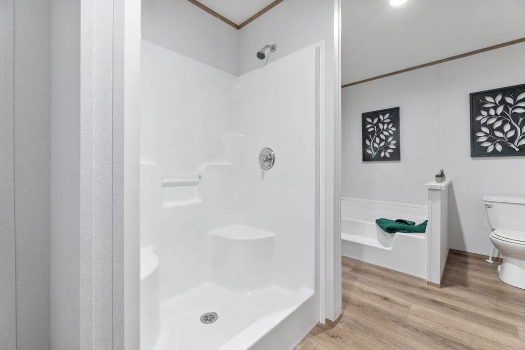 Augusta 16562a bathroom home features