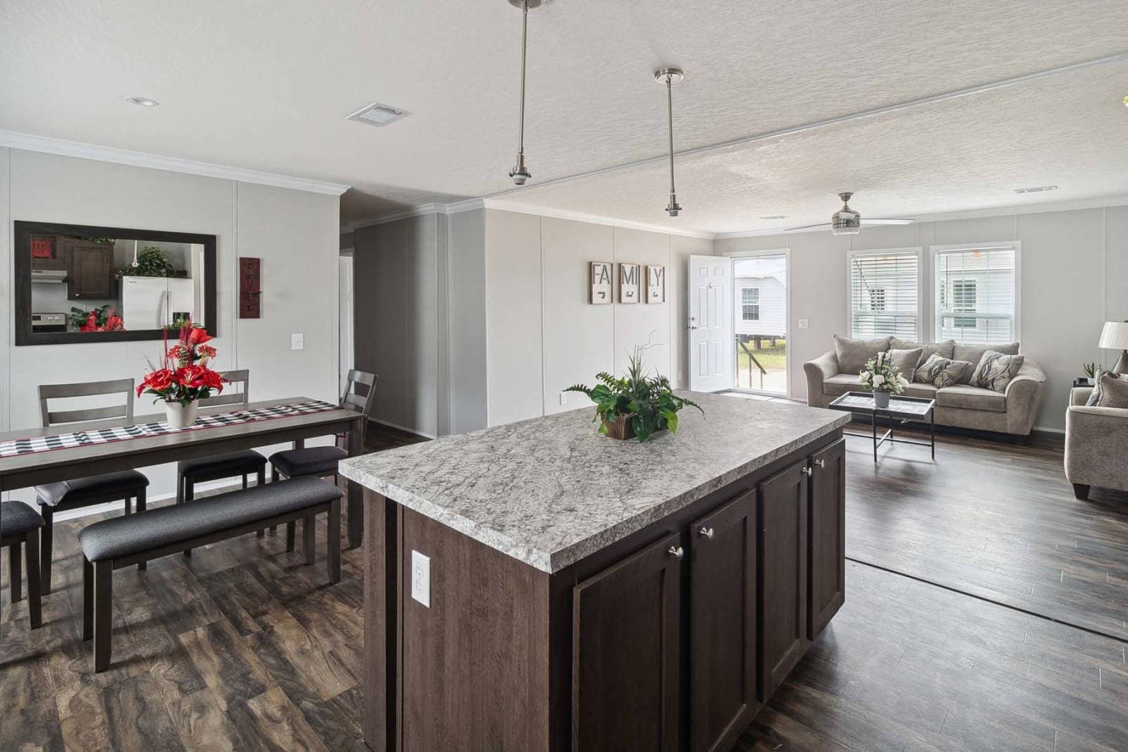 Home run 3272228 interior home features