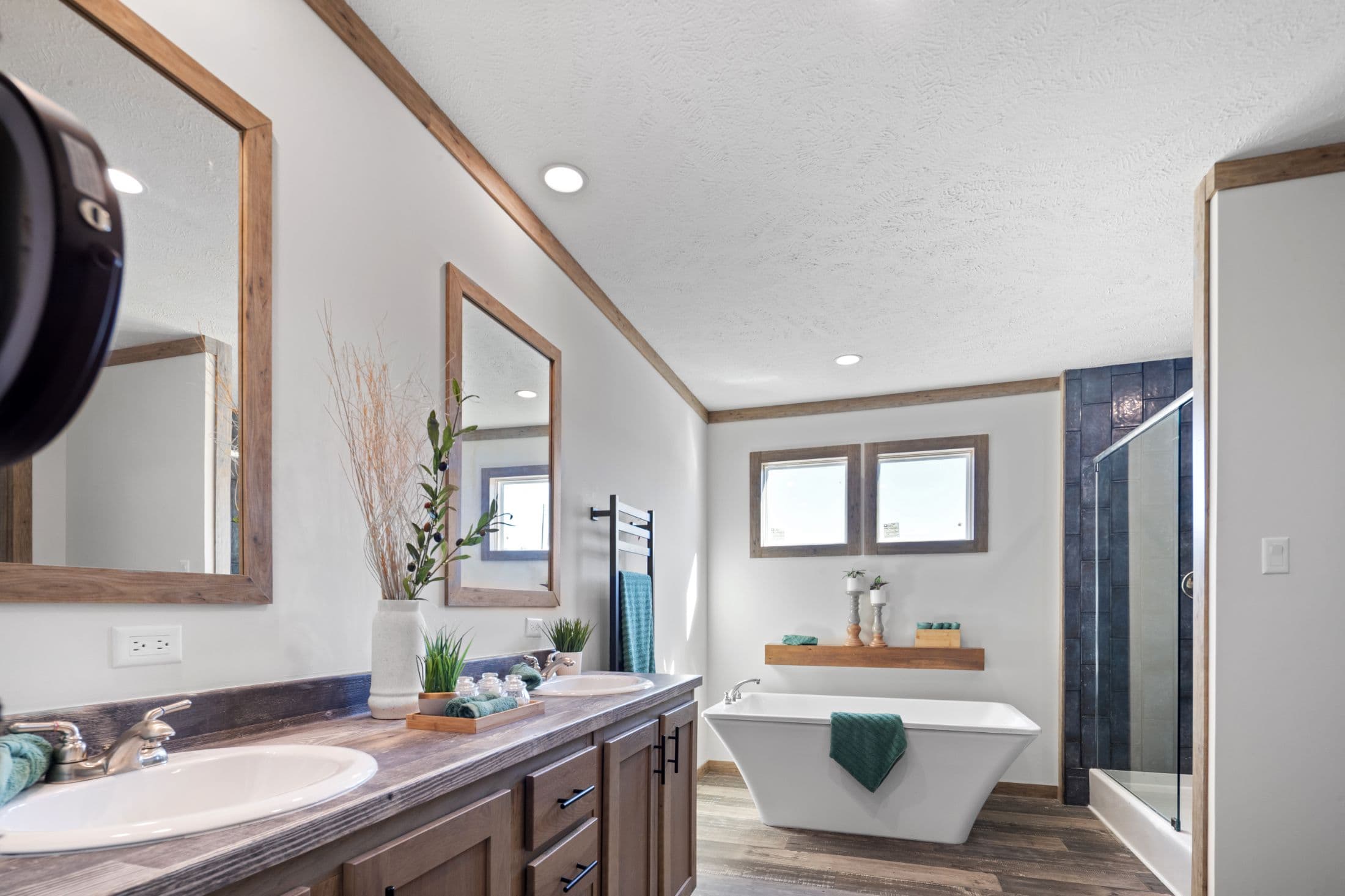 The lakewood interior and bathroom home features