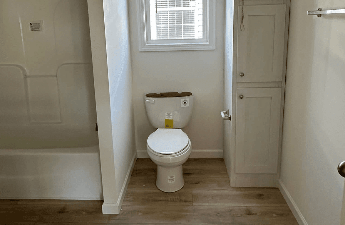Augusta bathroom home features