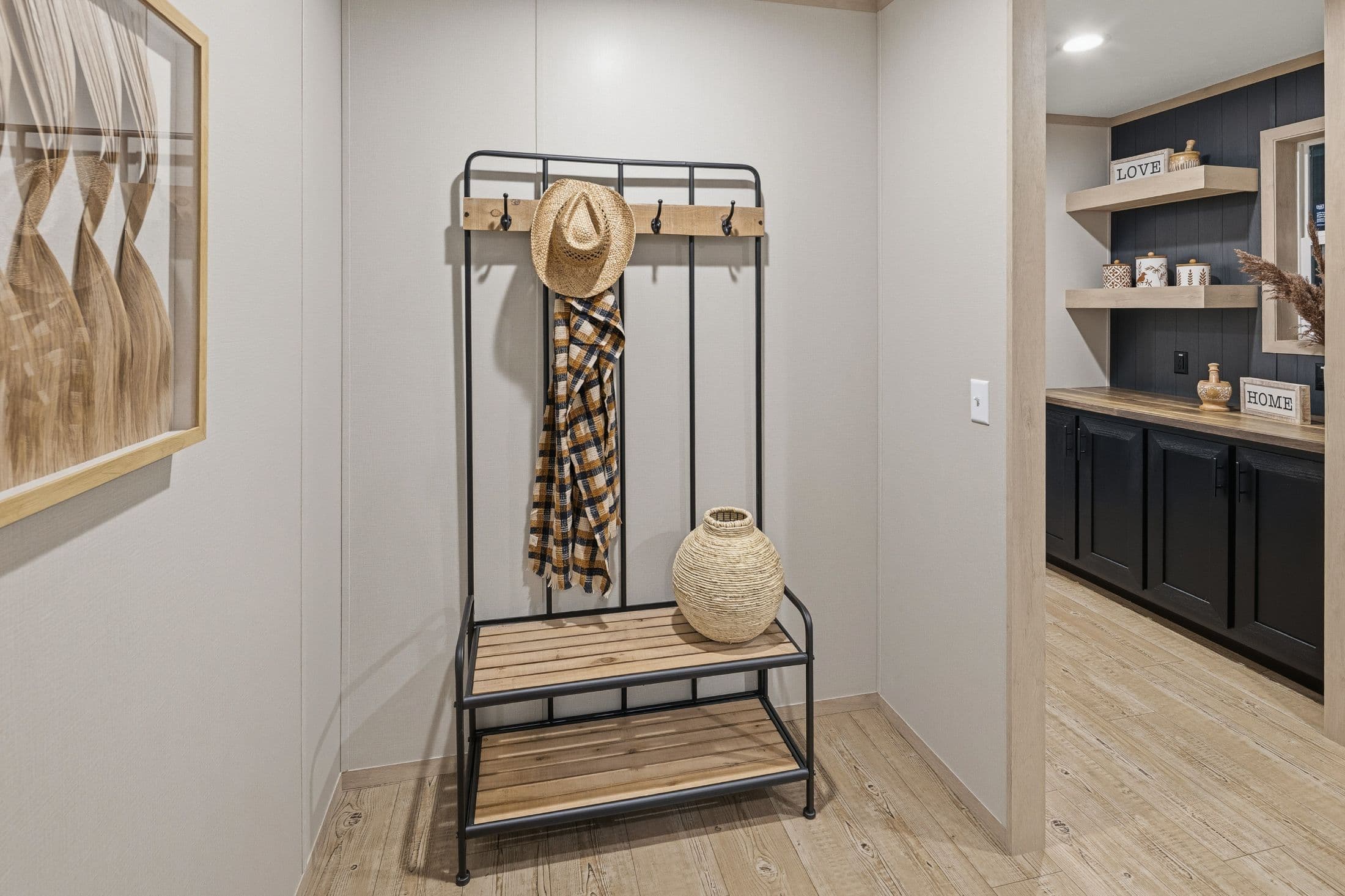 Expedition  home features