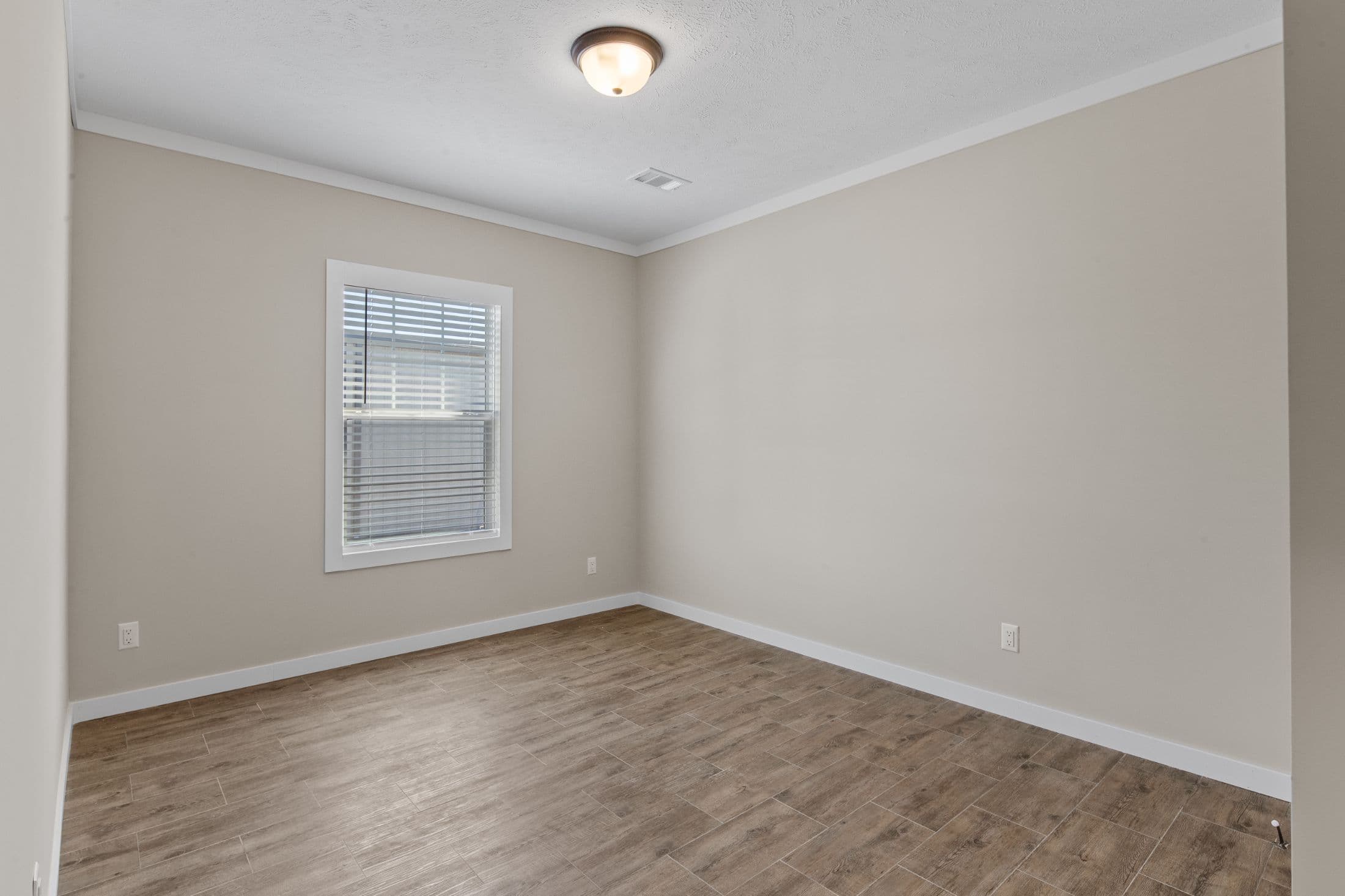 The hangout bedroom home features