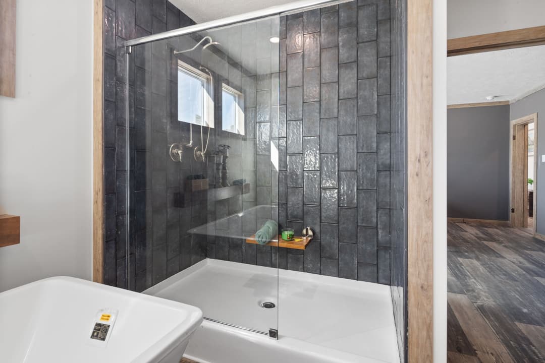 The lakewood interior and bathroom home features