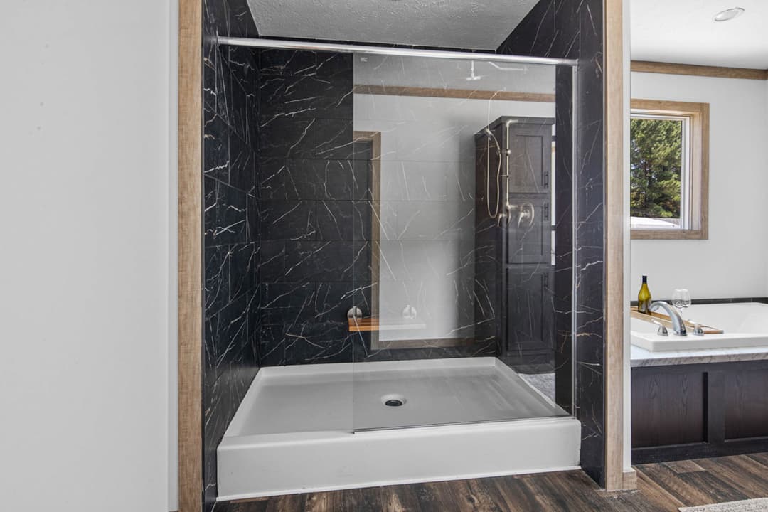 The delilah (inventory) bathroom home features