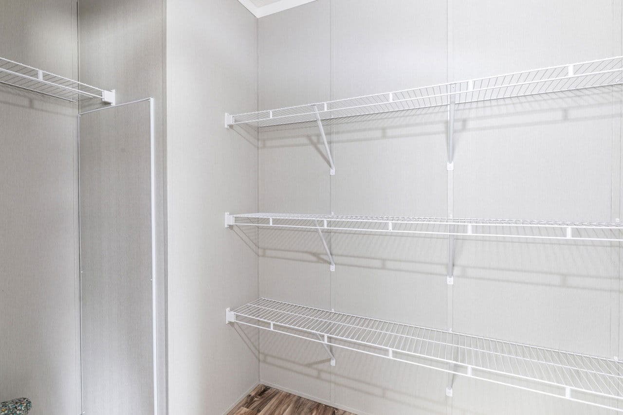 Pure 28563x interior home features