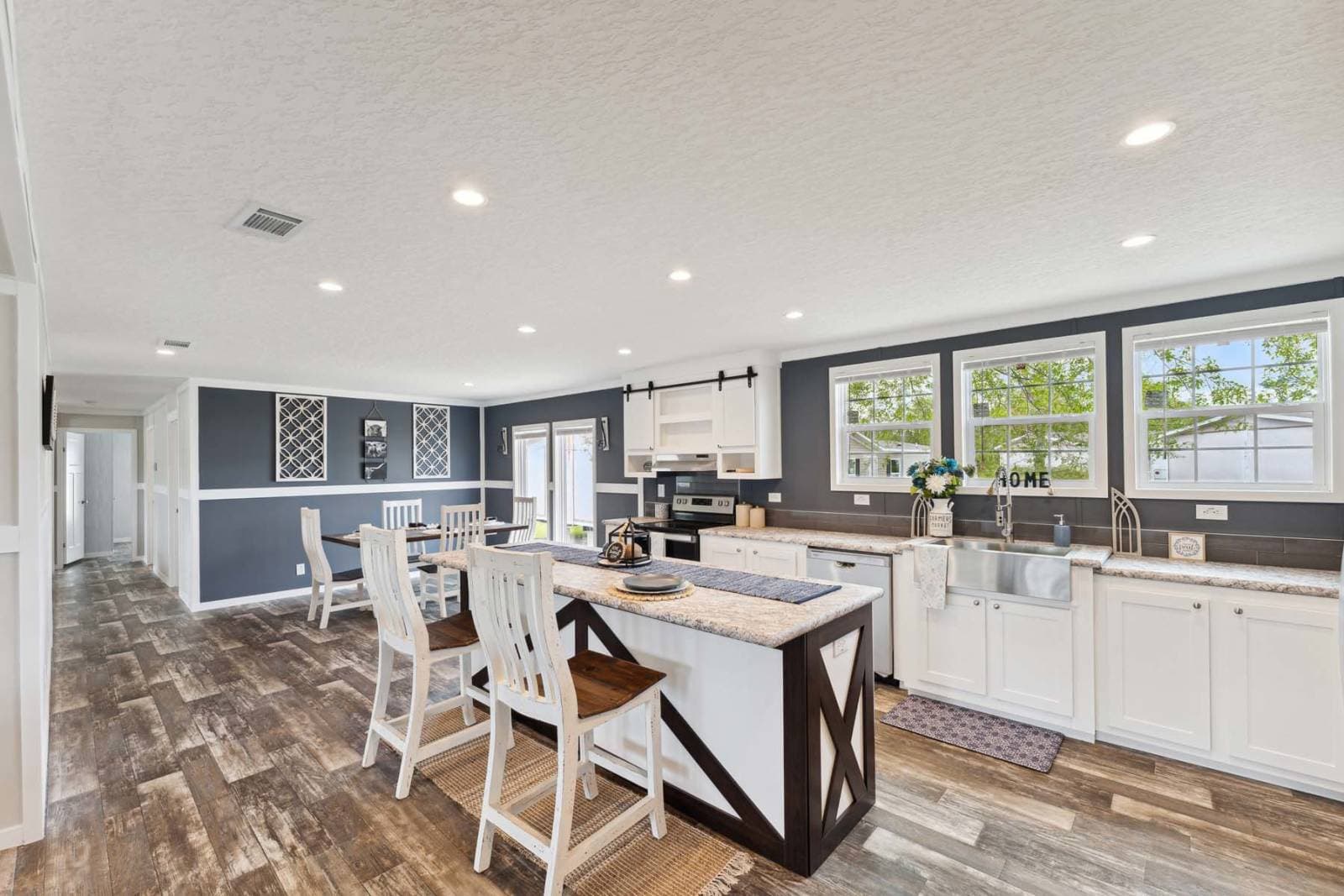 The aaron kitchen home features