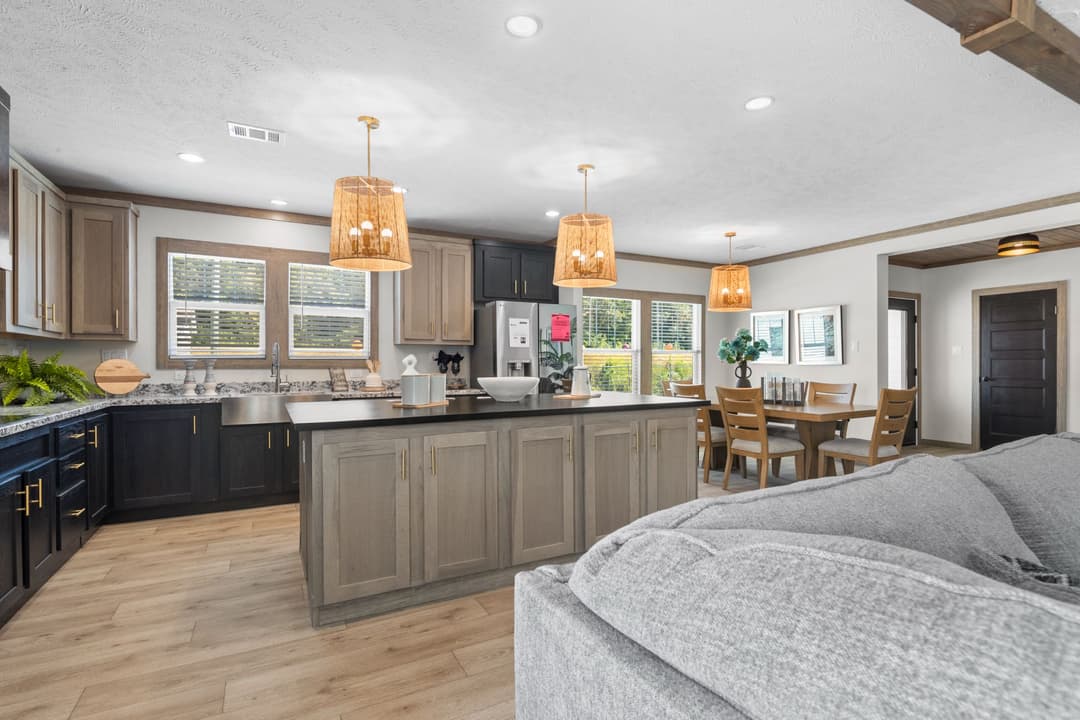 The highland oak interior and kitchen home features