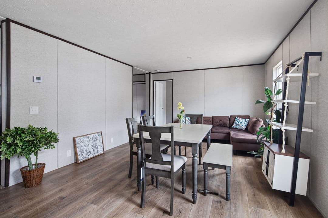 Riverbank 2856 (inventory) interior home features