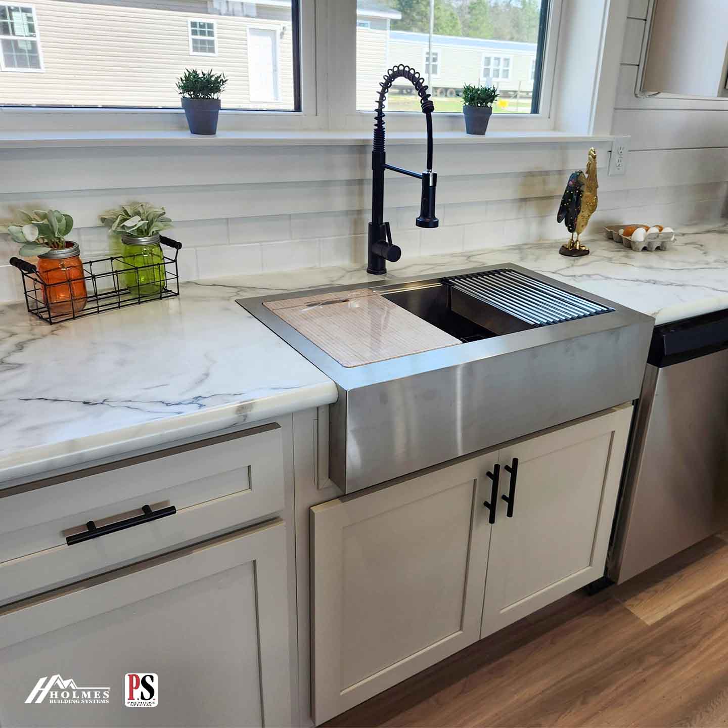 Country farmhouse kitchen home features