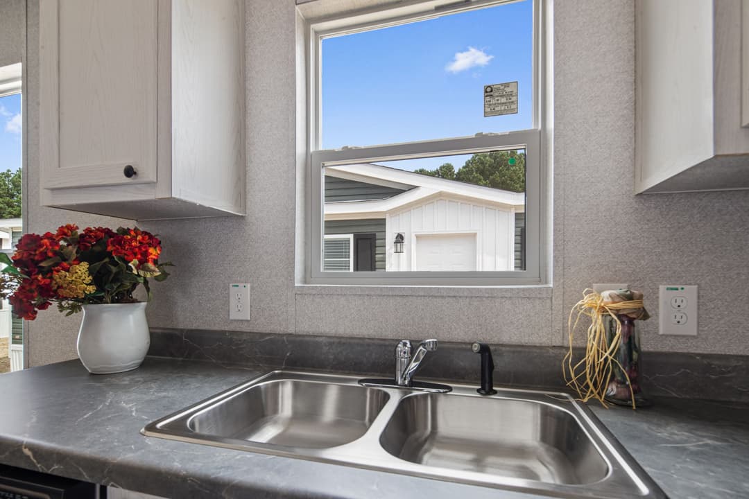 Riverbank 2856 (inventory) kitchen home features