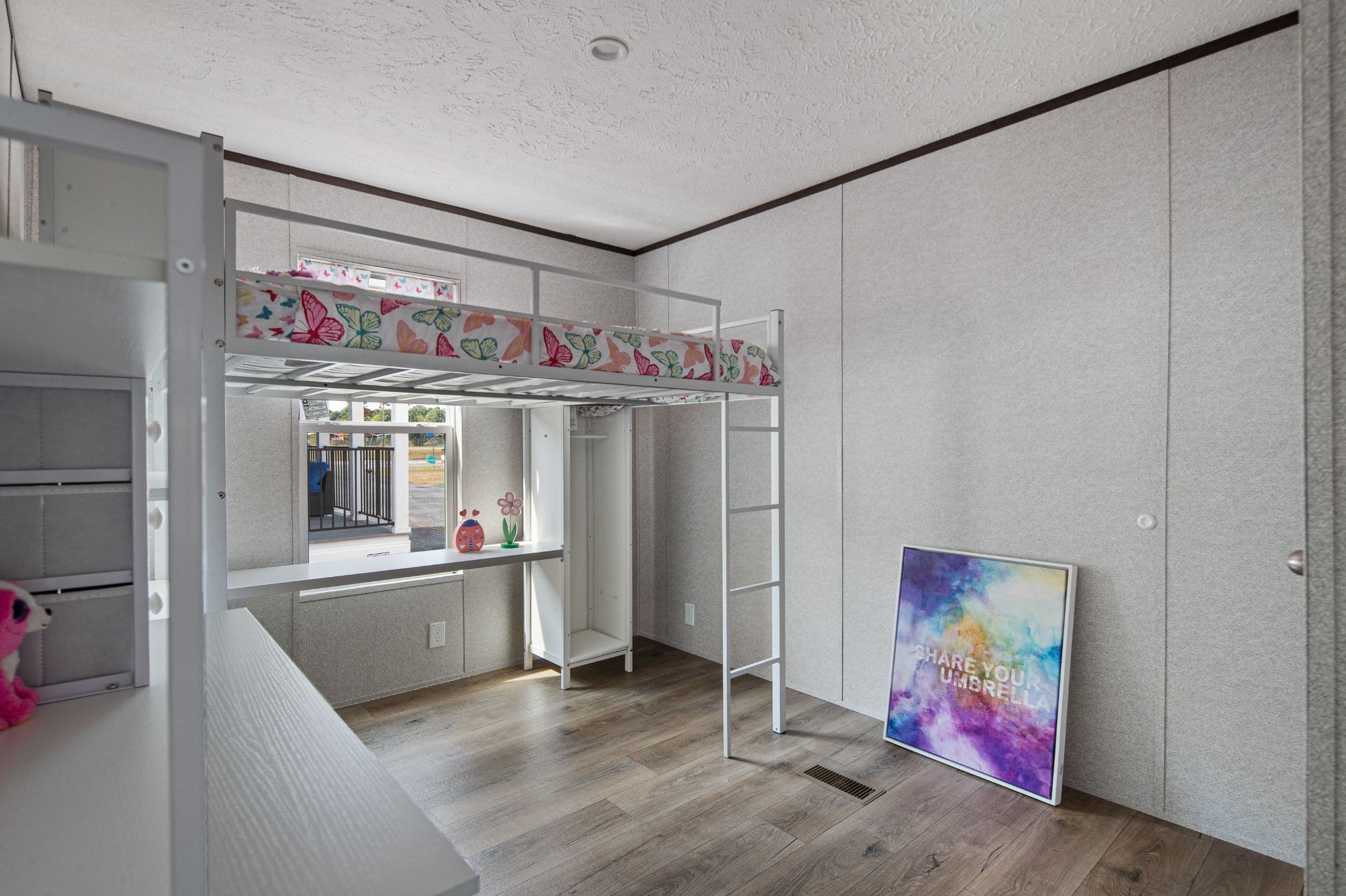 Riverbank 2856 (inventory) bedroom home features