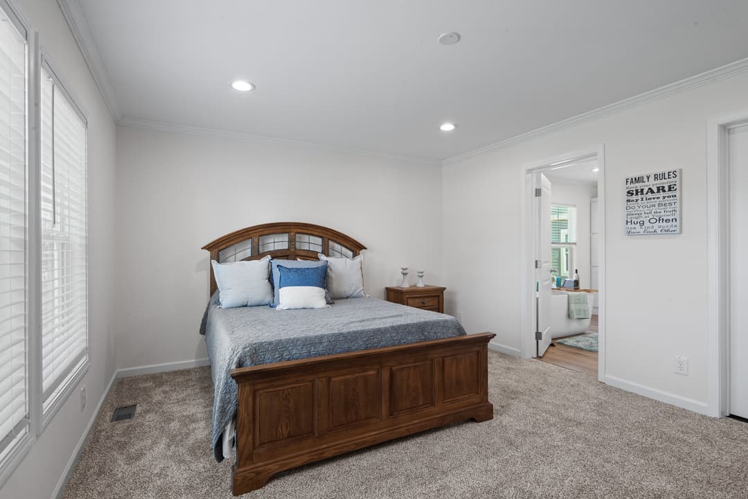 Birdie (inventory) bedroom home features