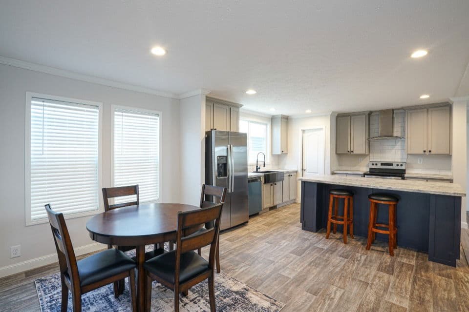 Palm harbor 28563t interior home features