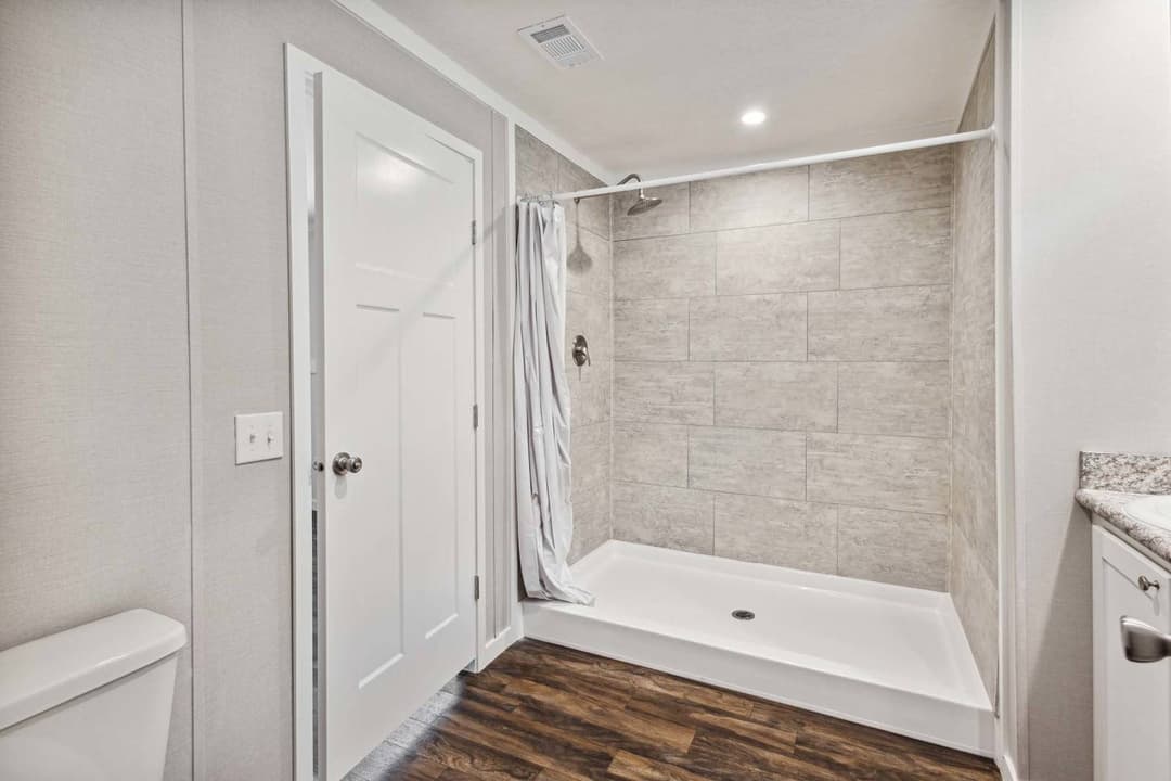 Grand slam 1676480 bathroom home features