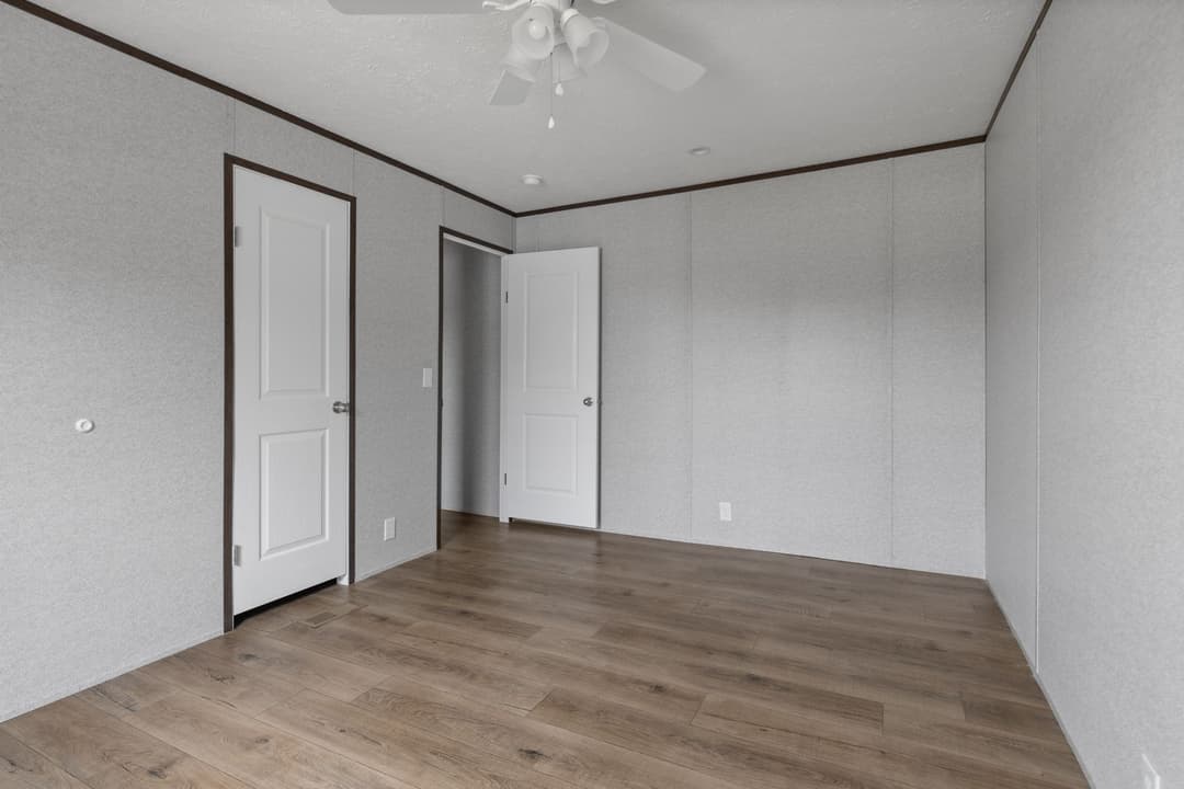 The porch model 3252 interior home features