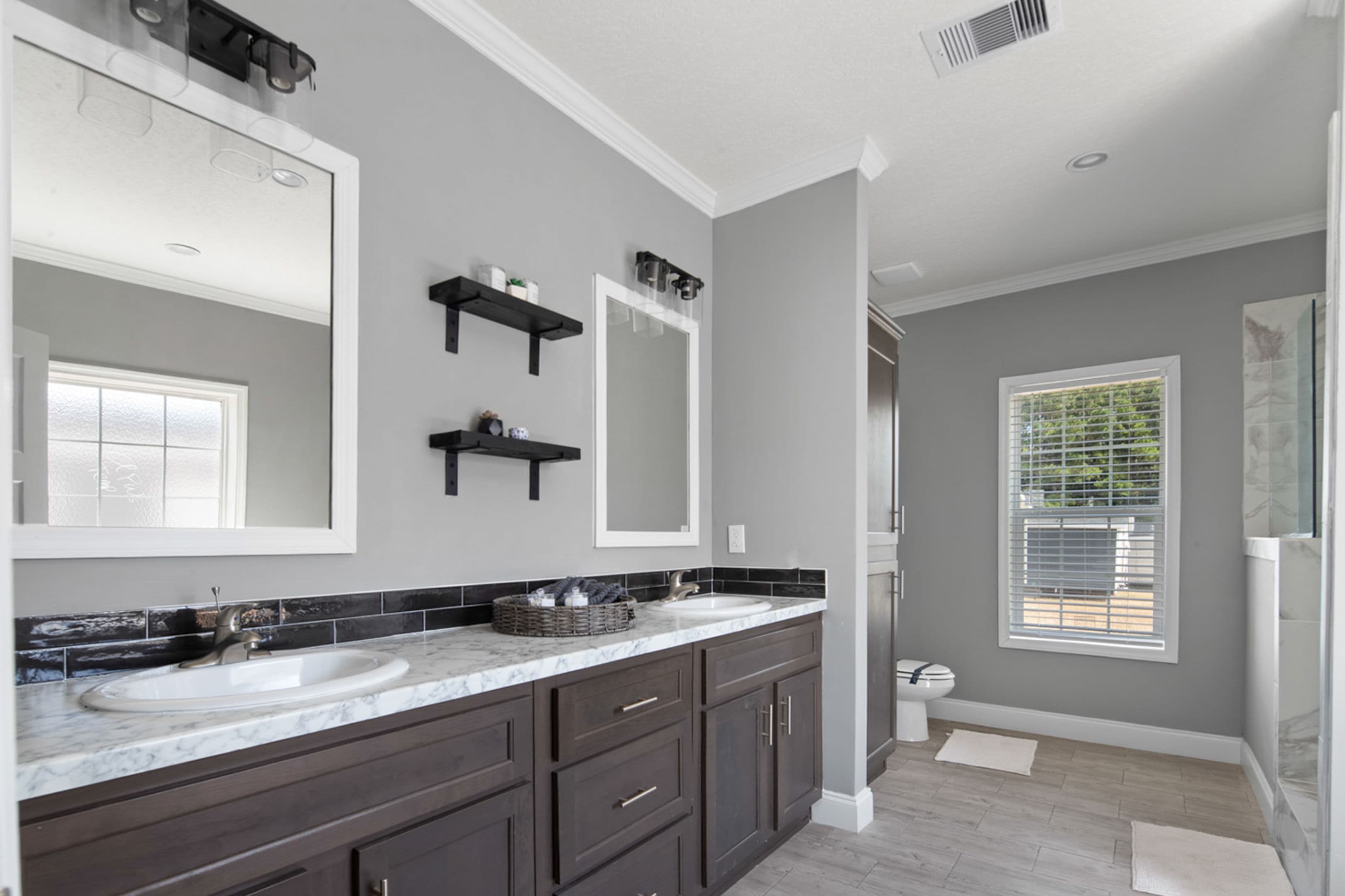 Destiny jones (inventory)  home features