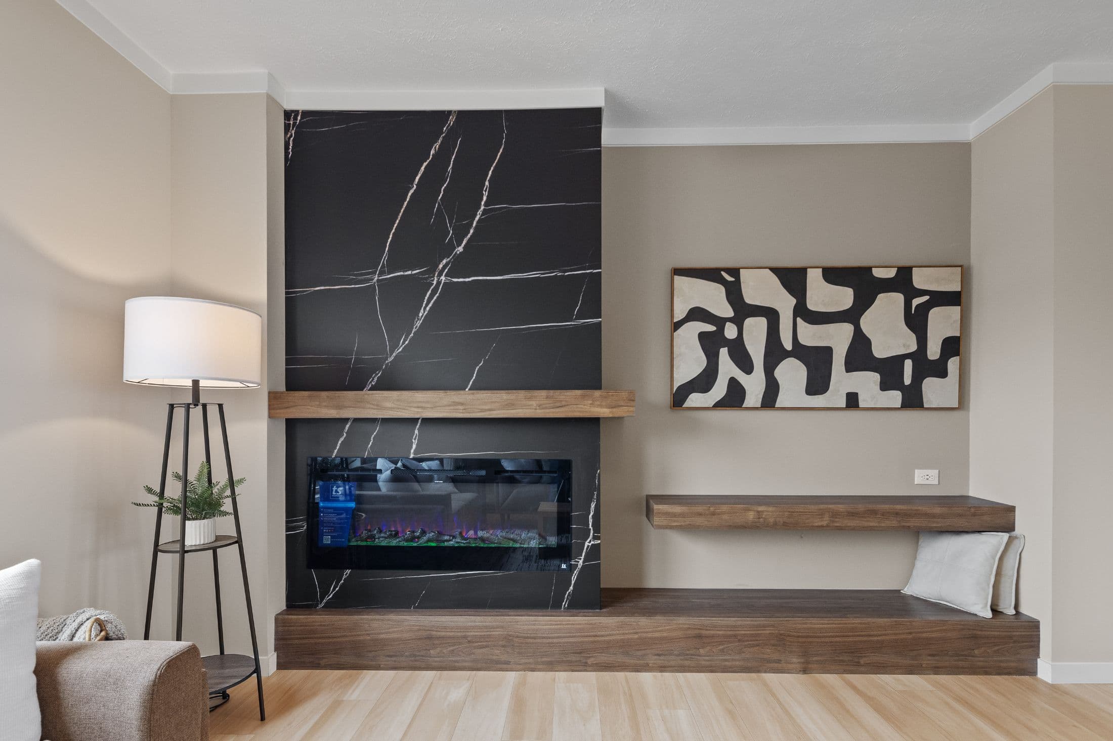 The altitude 2 interior home features