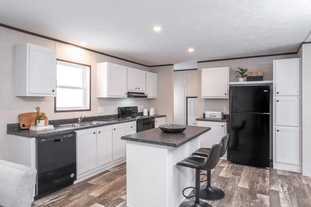 Churchill 2848 kitchen home features