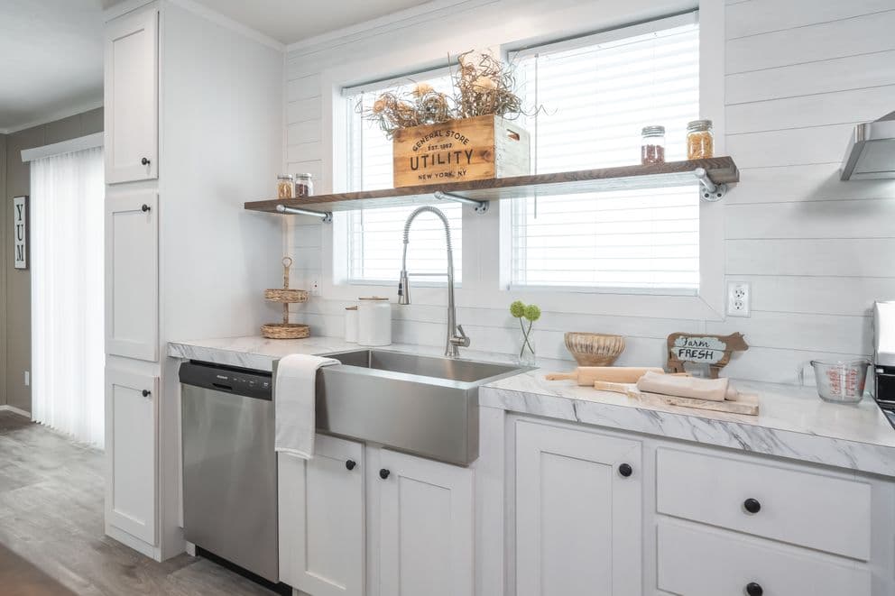 The reserve 60 kitchen home features