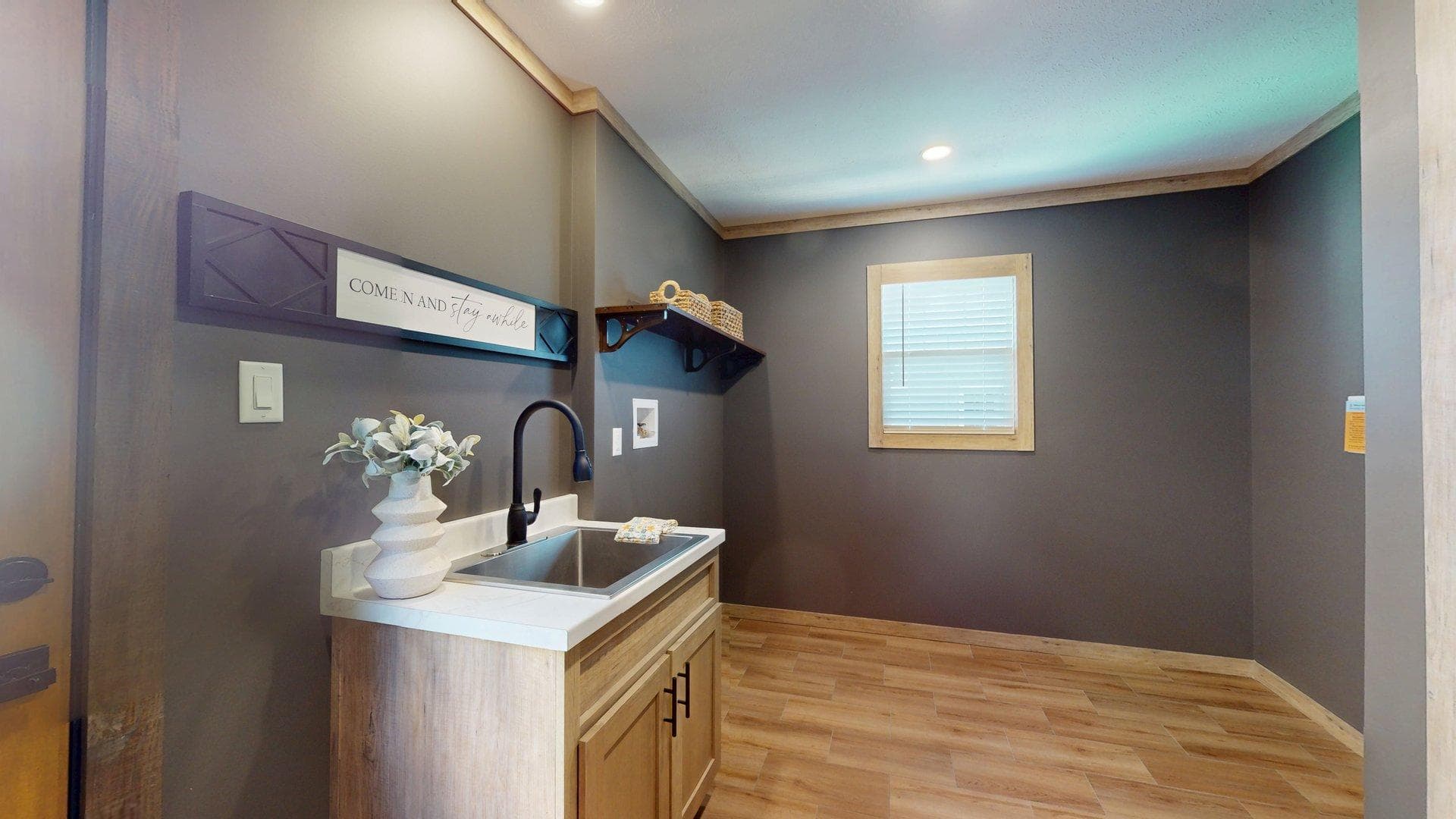 Mountain laurel  home features