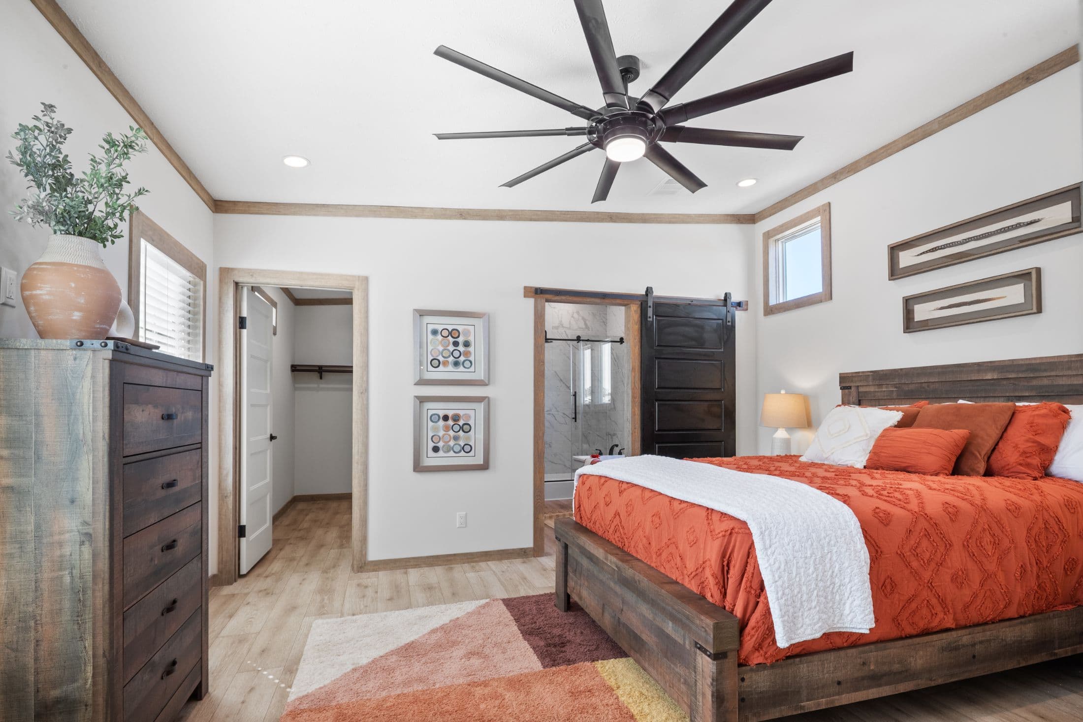The keystone bedroom home features