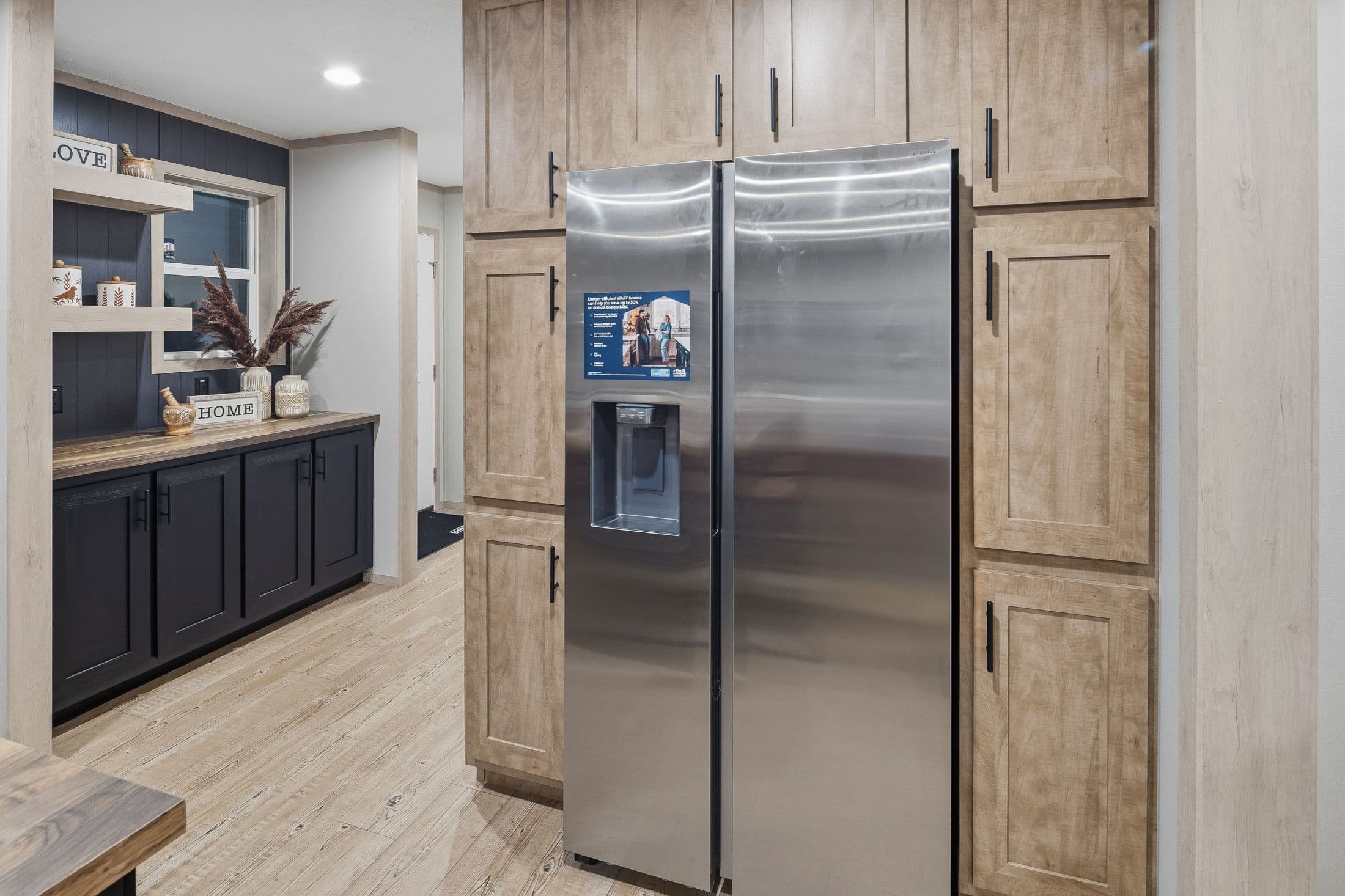 Expedition  home features