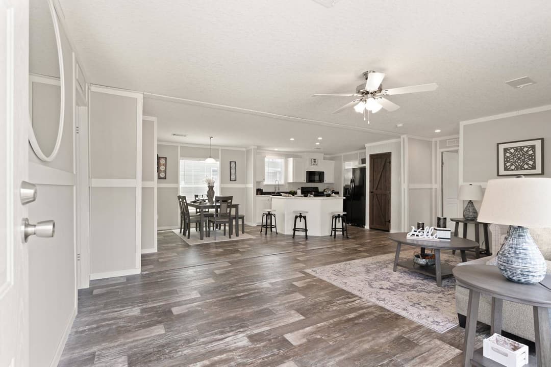 Grand slam 2856256 interior home features