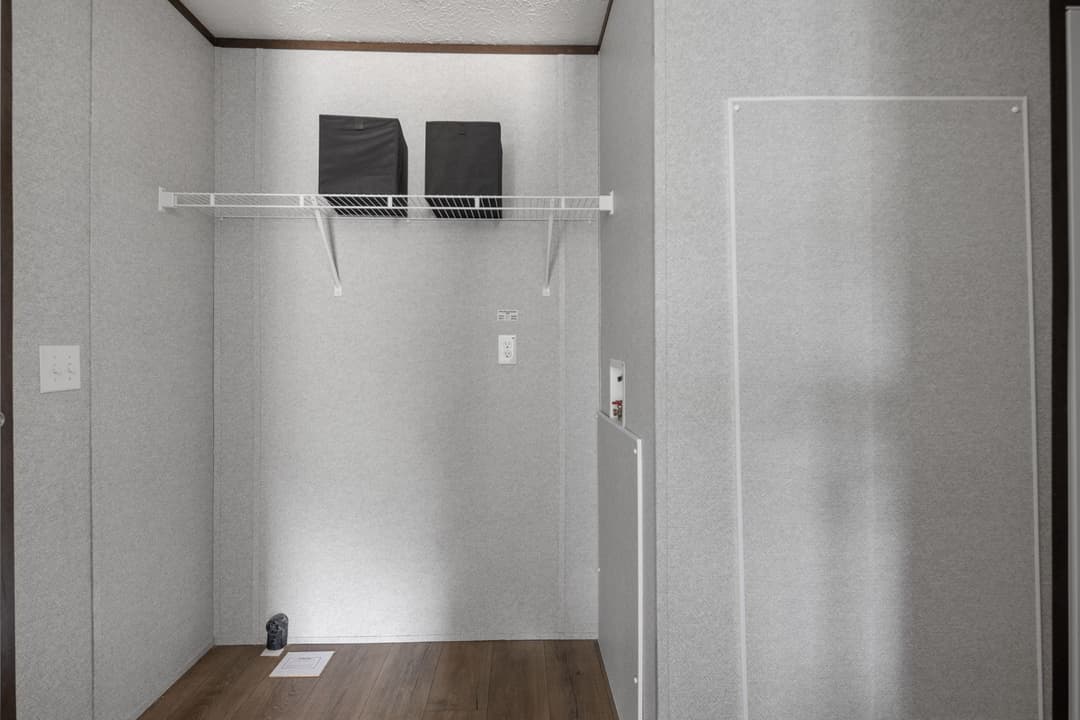 The porch model 3252 interior home features