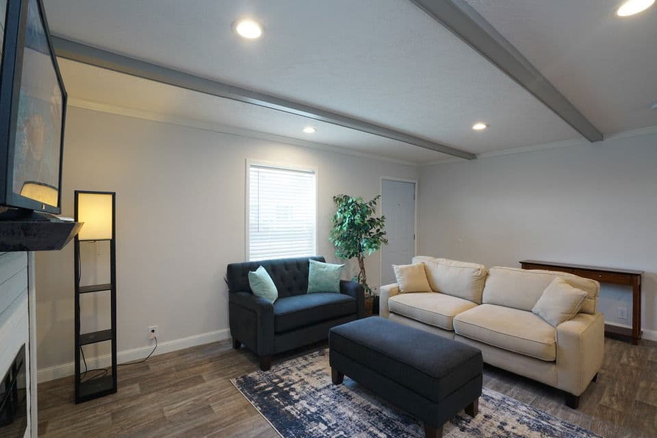 Palm harbor 28563t interior home features