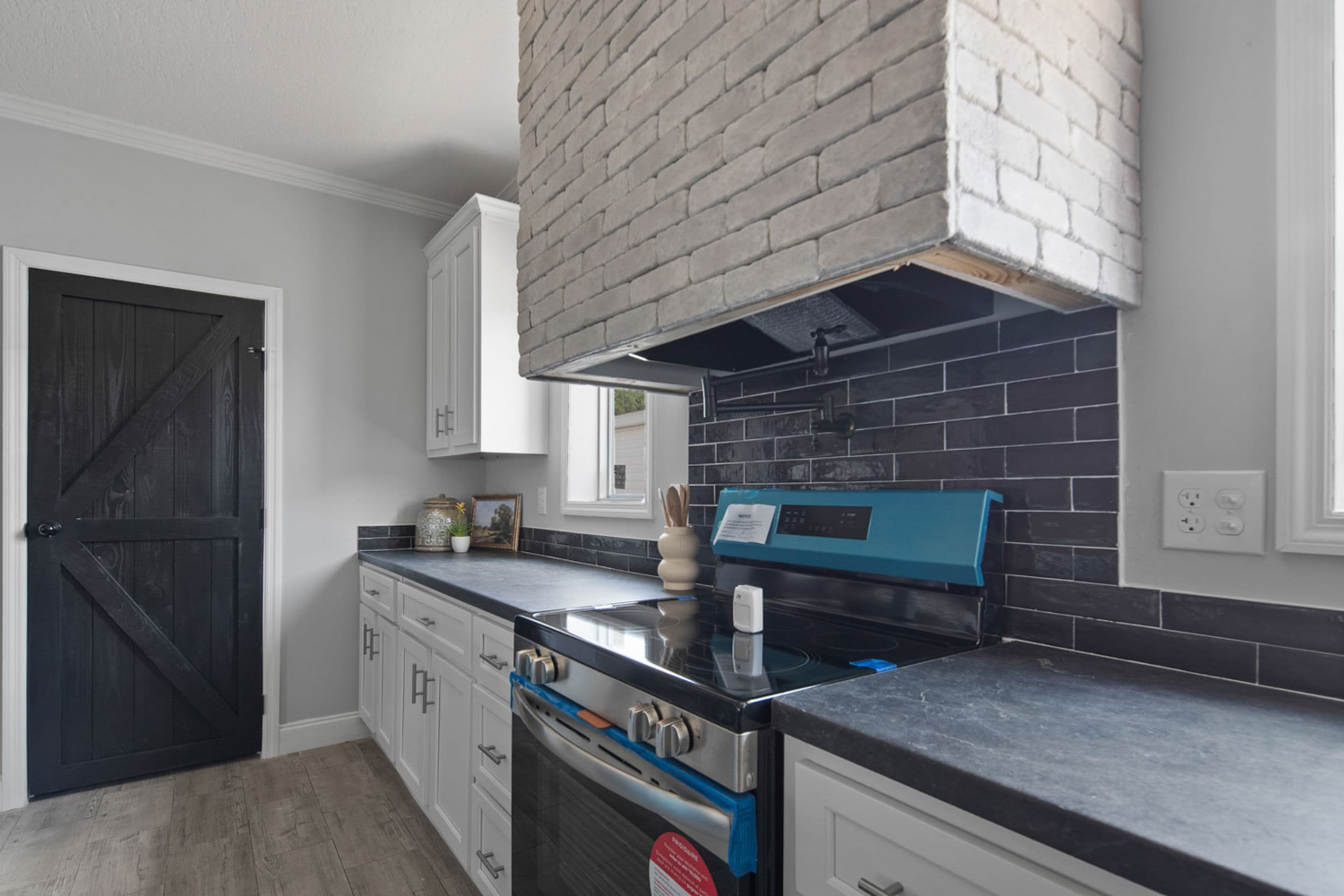 Destiny jones (inventory)  home features